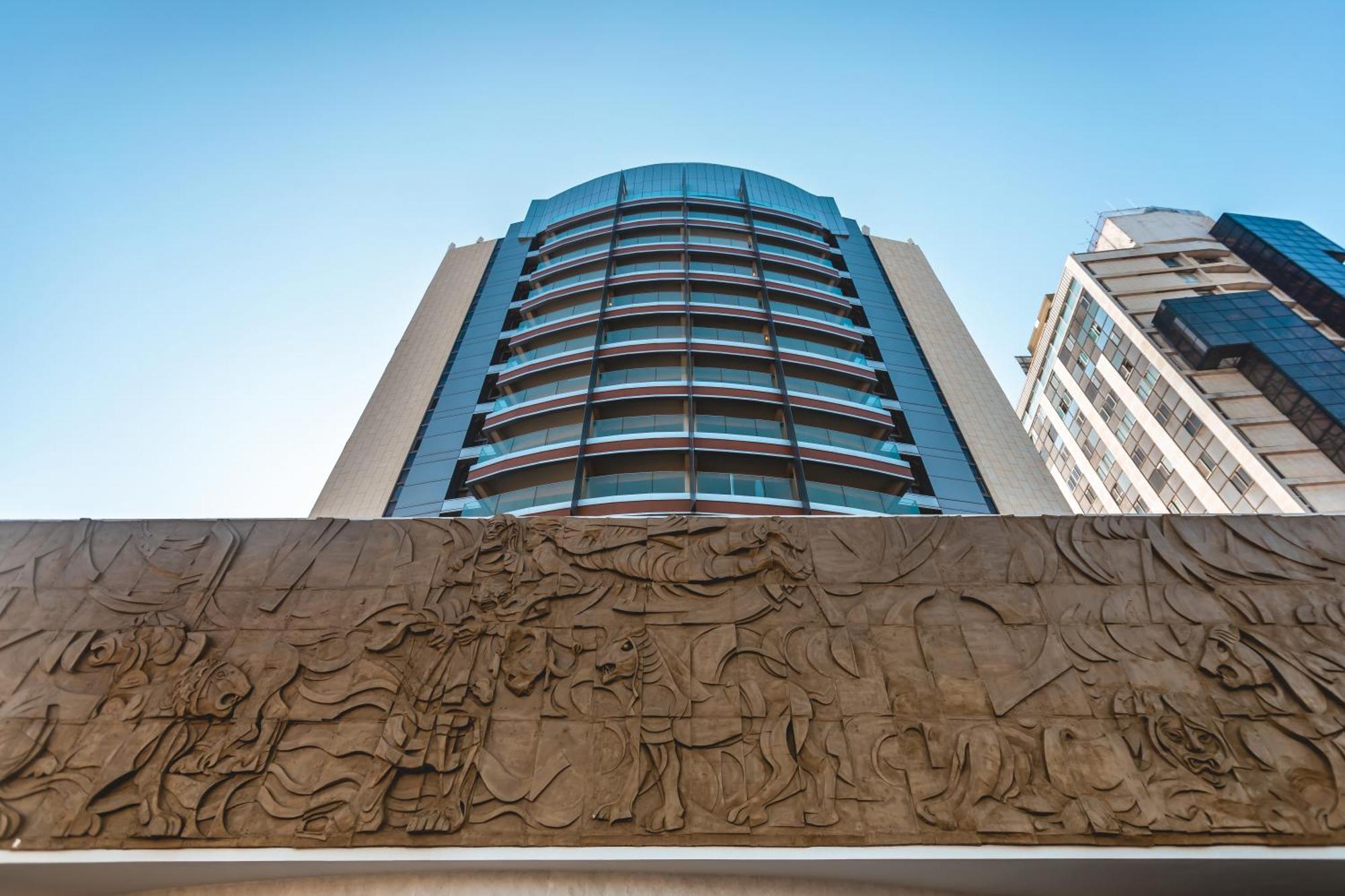 다니엘 헤르츨리야 호텔 Herzelia 외부 사진 The building's facade