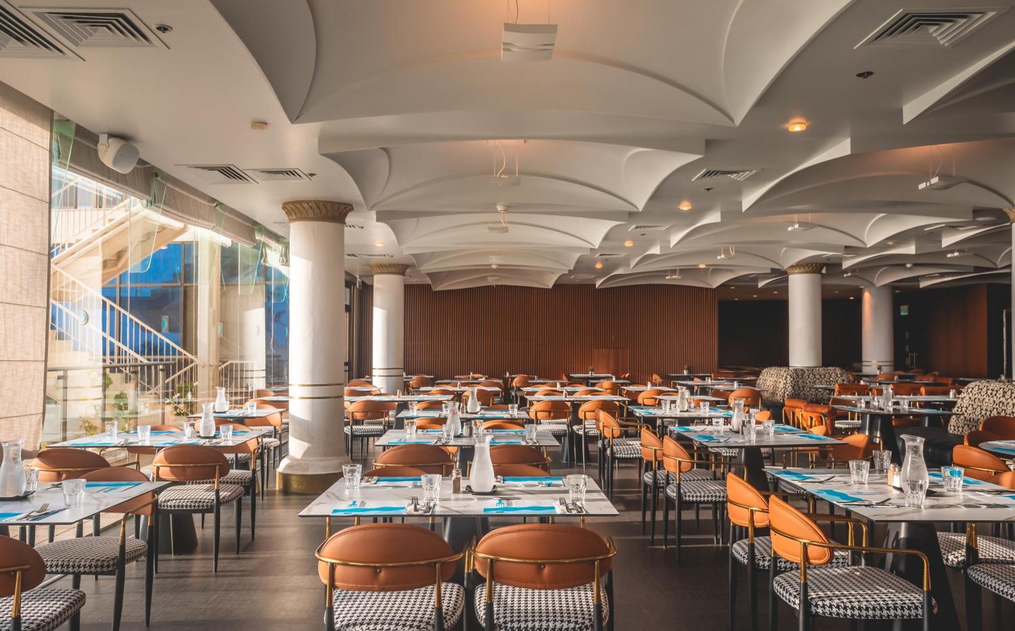 다니엘 헤르츨리야 호텔 Herzelia 외부 사진 The interior of the restaurant